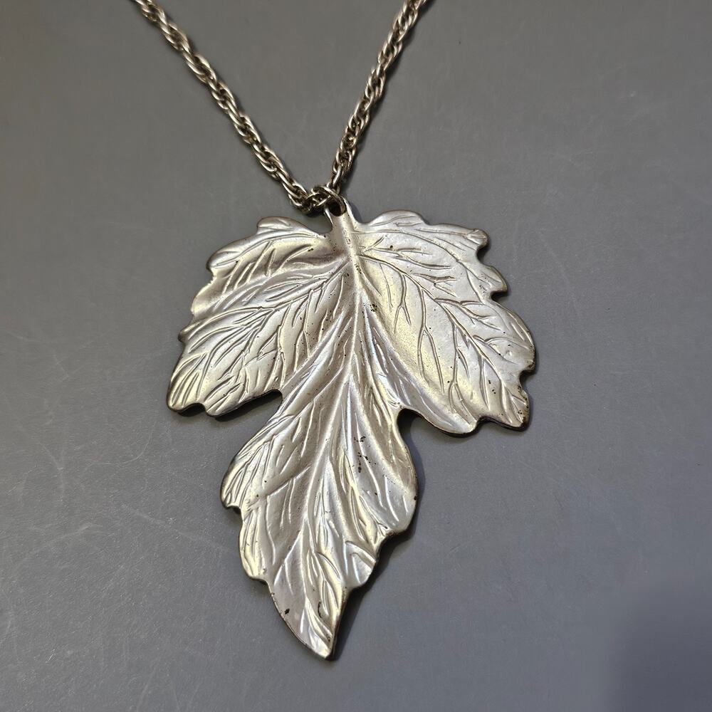 Maple Leaf Pendant Necklace Silvertone 23" Vintage